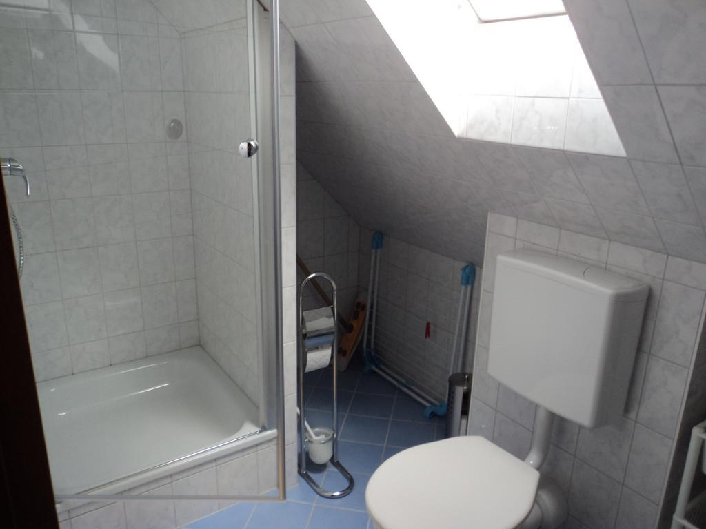 Ferienwohnung Am Homburg Nr 1 ซาร์บรึคเคน ภายนอก รูปภาพ